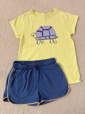 Tea Collection Yellow Turtle Tee with Blue Shorts